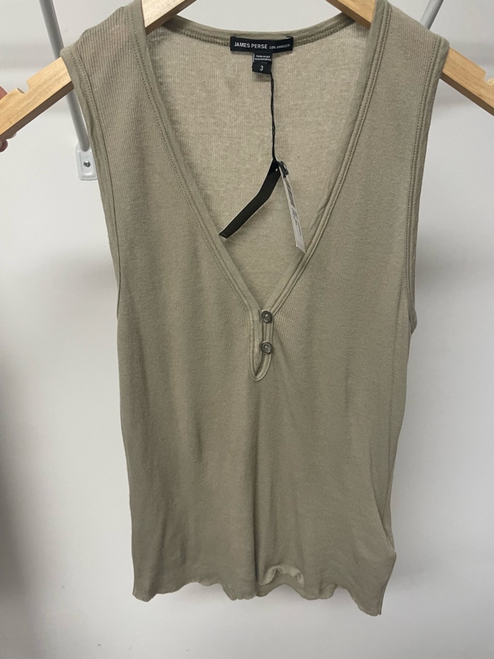 James Perse Taupe Ribbed V-Neck Tank with Button Detail, JP size 3 (US M)